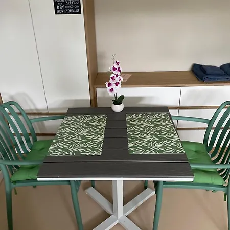 With Private Entrance *