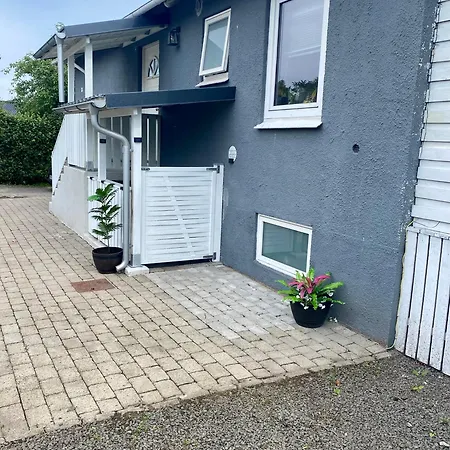 With Private Entrance Homestay Grenaa